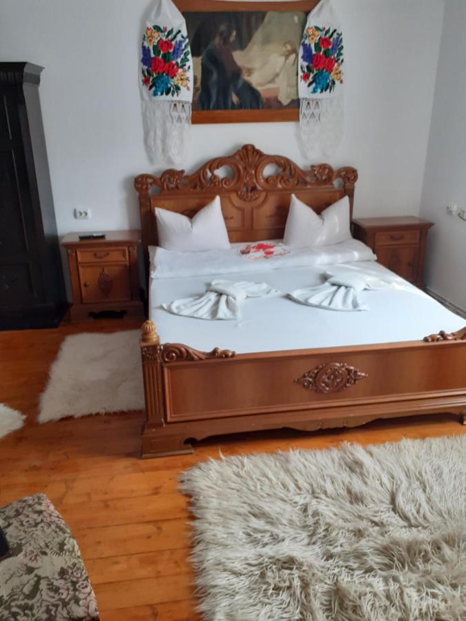 Pensiunea Rustic Lodge